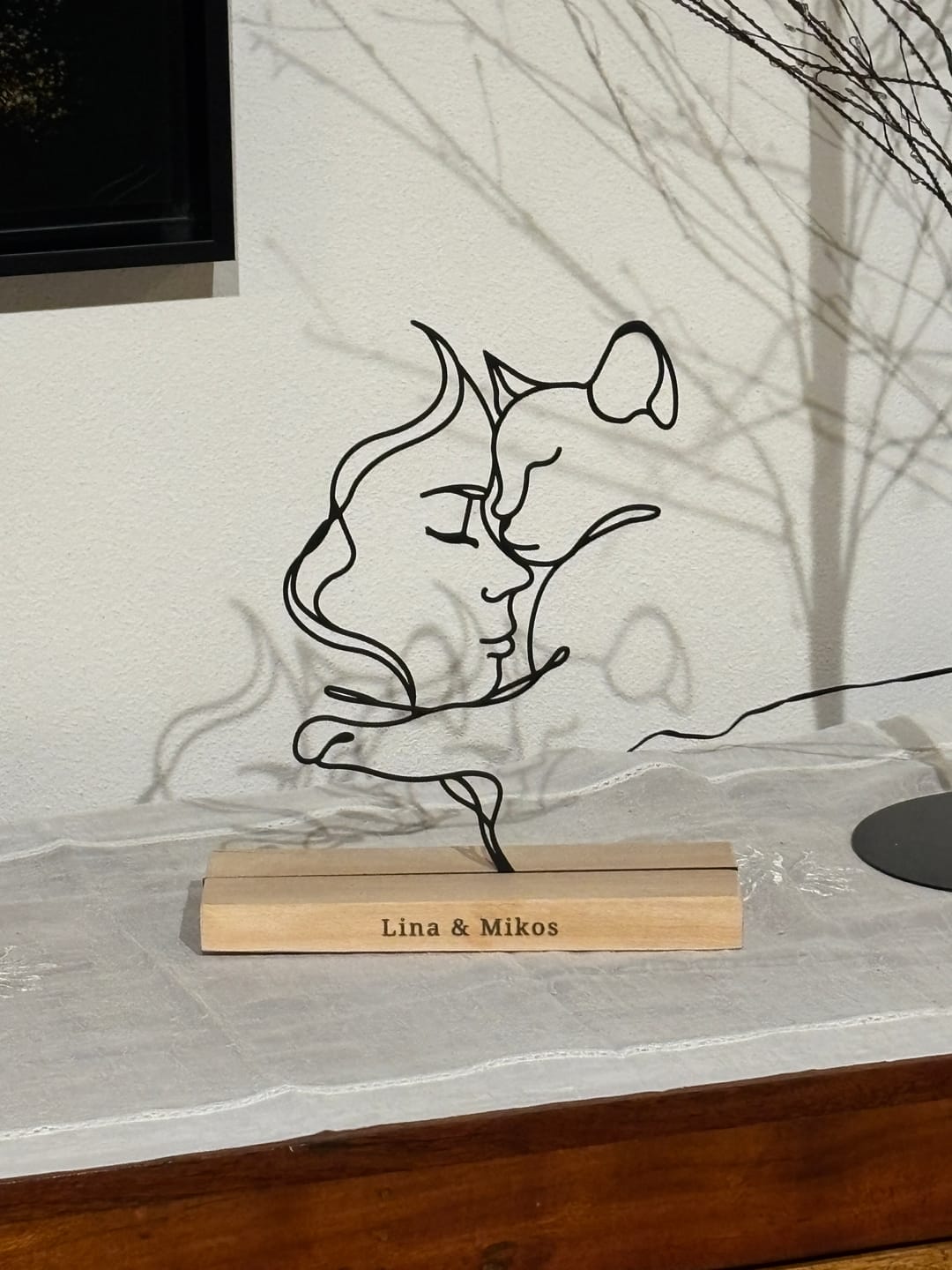Customer photo review of ATLAS – Chat en métal sur socle bois – Cadeau original amoureux des chats
