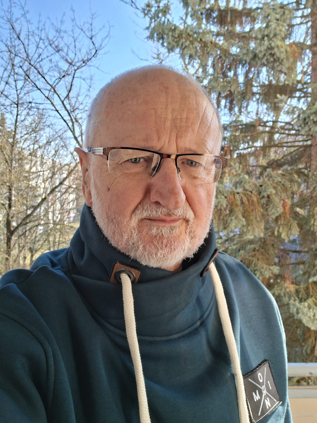 Customer photo review of Patch · Unisex Bio Schalkragen Sweatshirt (ohne Kapuze)