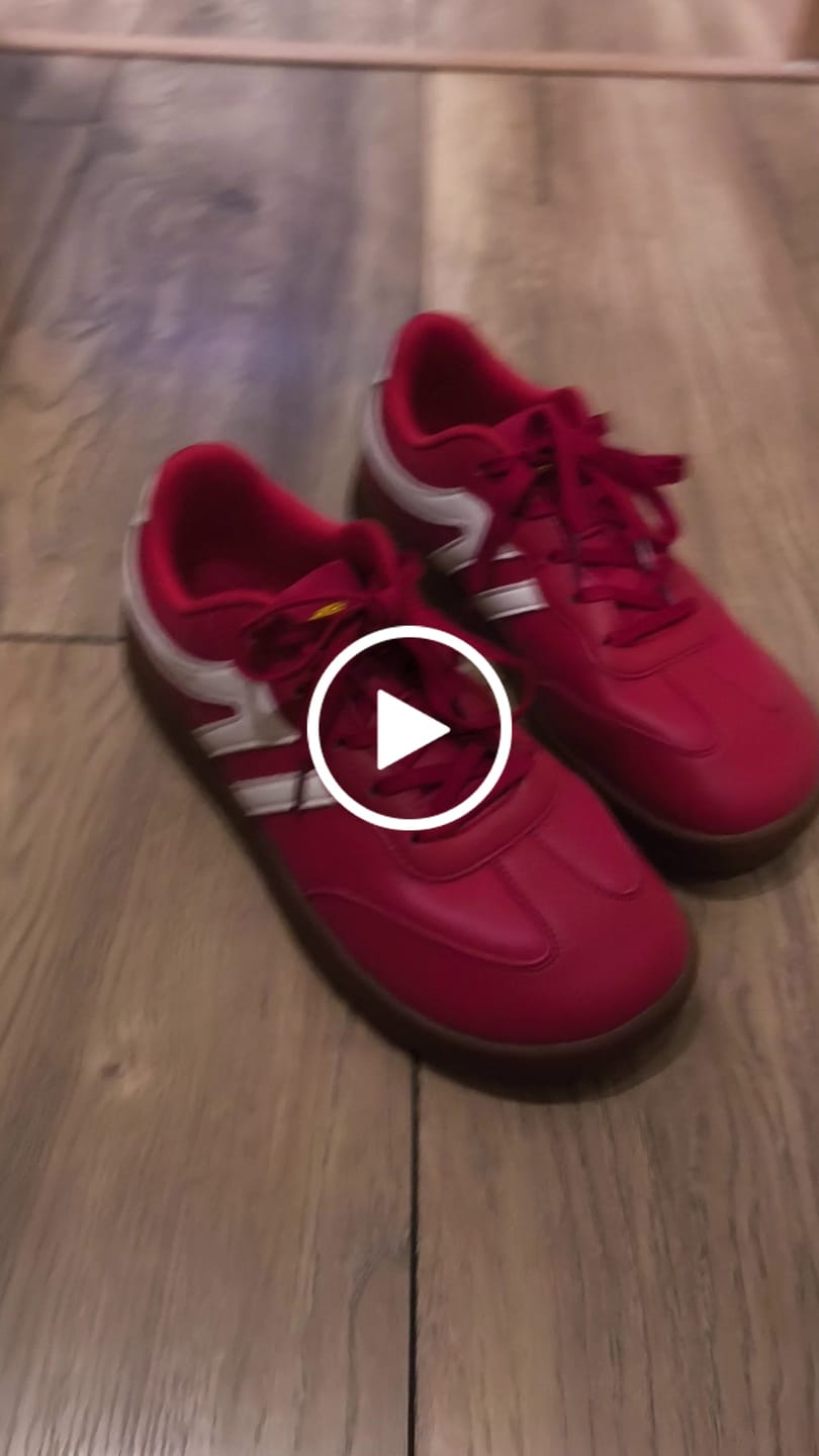 Customer video review of Laurel - Zapatos De Punta Ancha