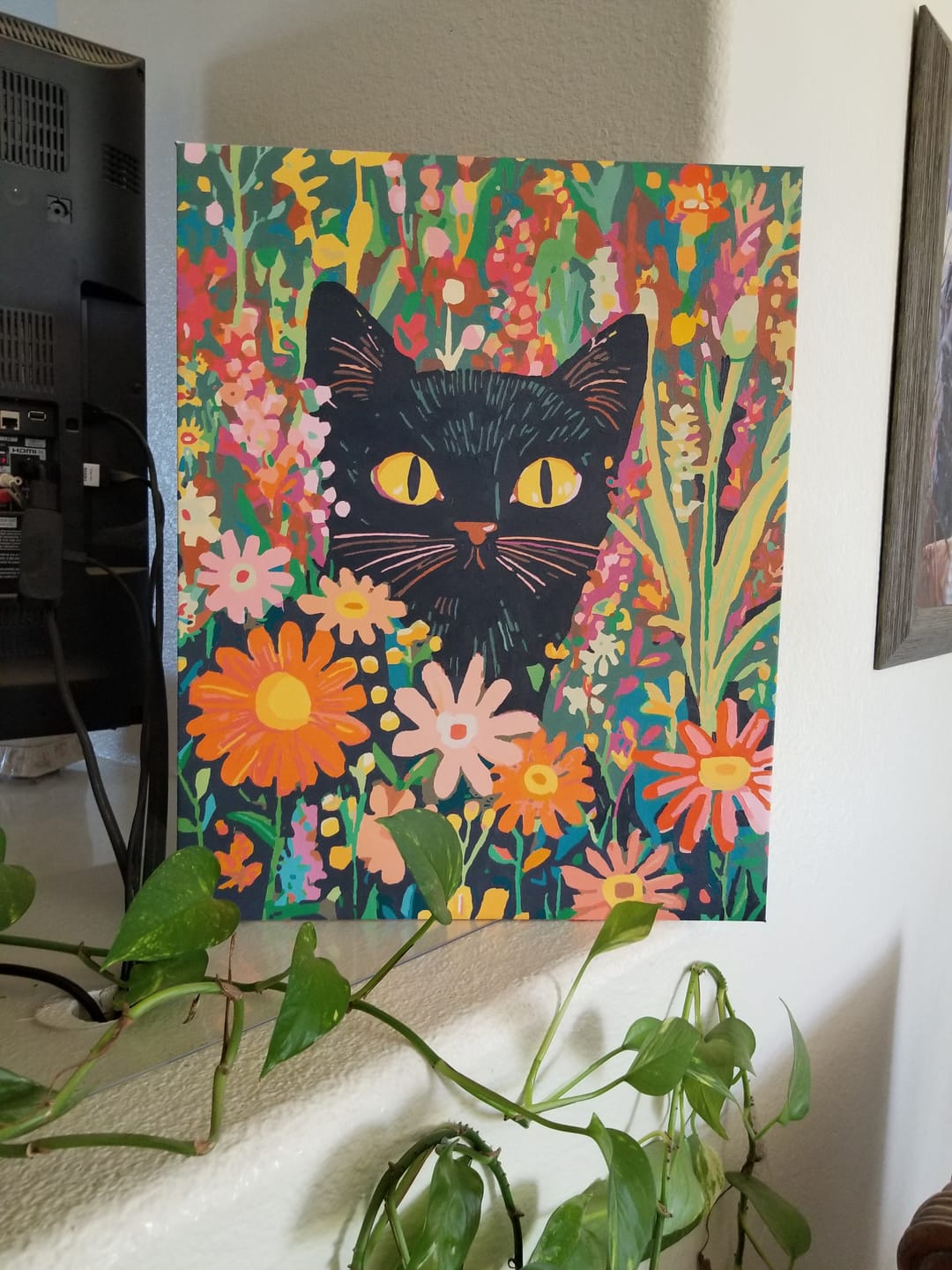 Customer photo review of Peeking Cat