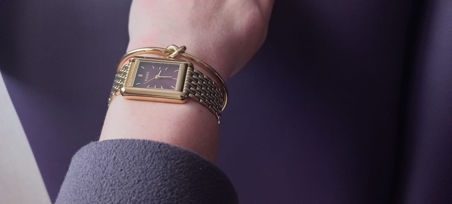 Customer photo review of Eternity Gold Bracelet