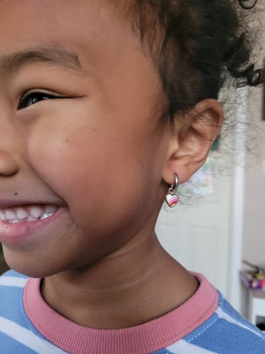 Customer photo review of Rainbow Heart Charms