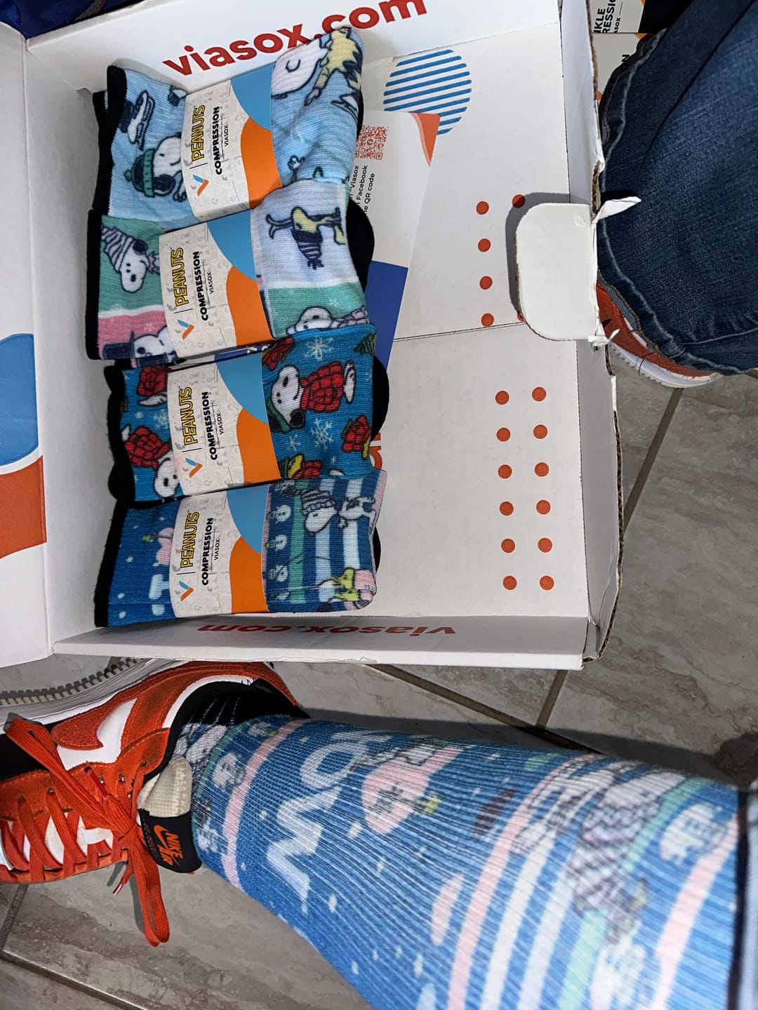Customer photo review of Black Ankle Compression Socks 5-Pack Bundle
