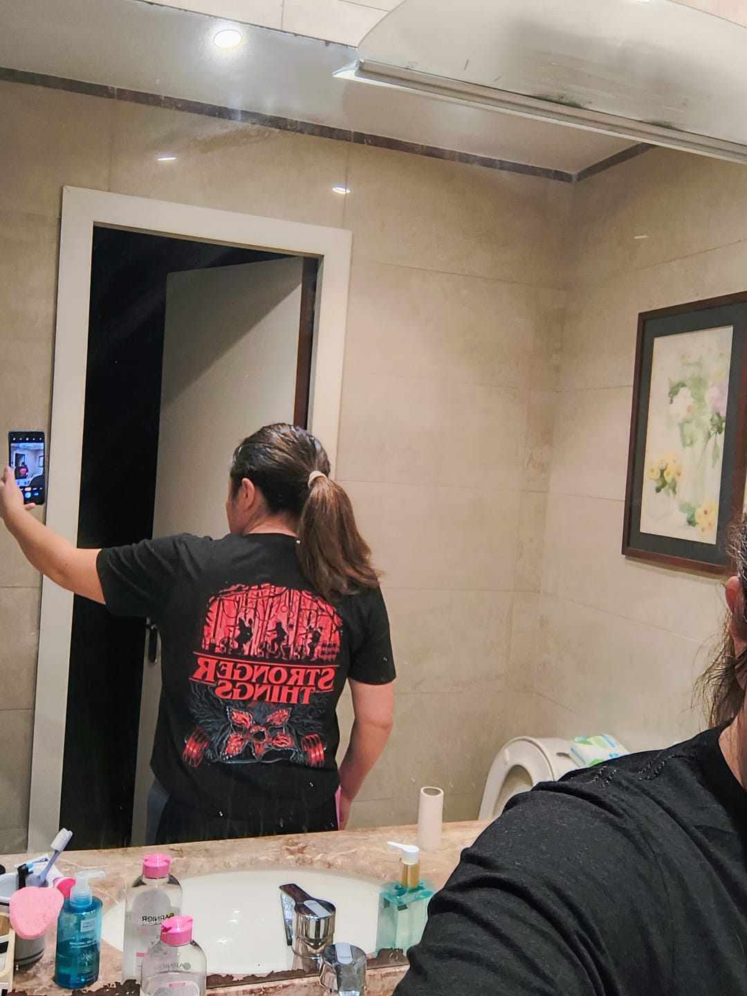 Customer photo review of STRONGER THINGS - MUJER