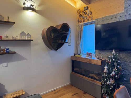 Customer photo review of Rustic Live Edge Bookshelf For Cozy Bedroom Appeal