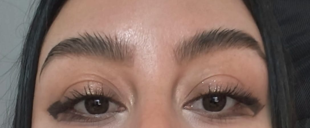 Customer photo review of Gel Fijador para Cejas