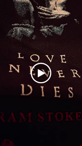 Customer video review of Bram Stoker's Dracula: Classic - Zip Hoodie