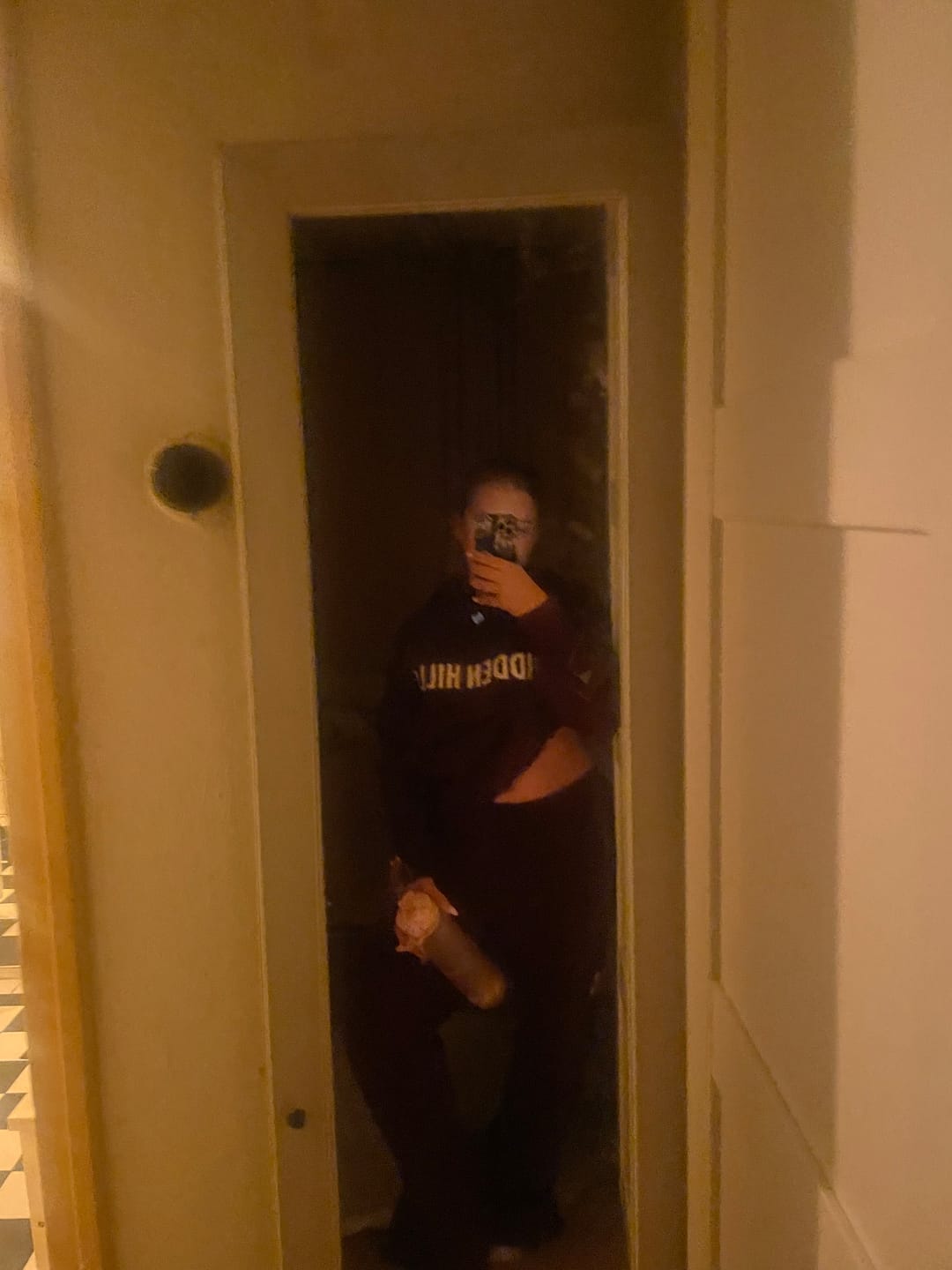Customer photo review of KNIT SWEATPANTS DARK PLUM