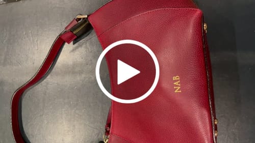Customer video review of The Empress - Women's Premium Pebble Grain Leather Purse