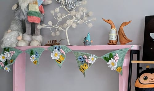 Customer photo review of Daisy Chain Bunting Pattern