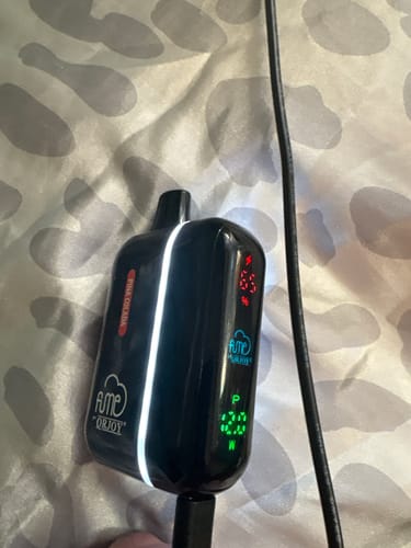 Customer photo review of Fume NB Super K Battery and Cartridge 20K Puffs