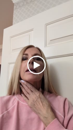 Customer video review of Besque® Magic Body Oil - 100ml