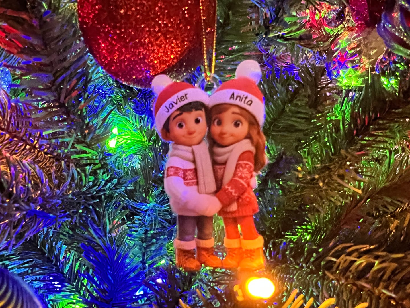 Customer photo review of Couple Hug - Personalized Acrylic Ornament, Christmas Gift For Him, Gift For Her