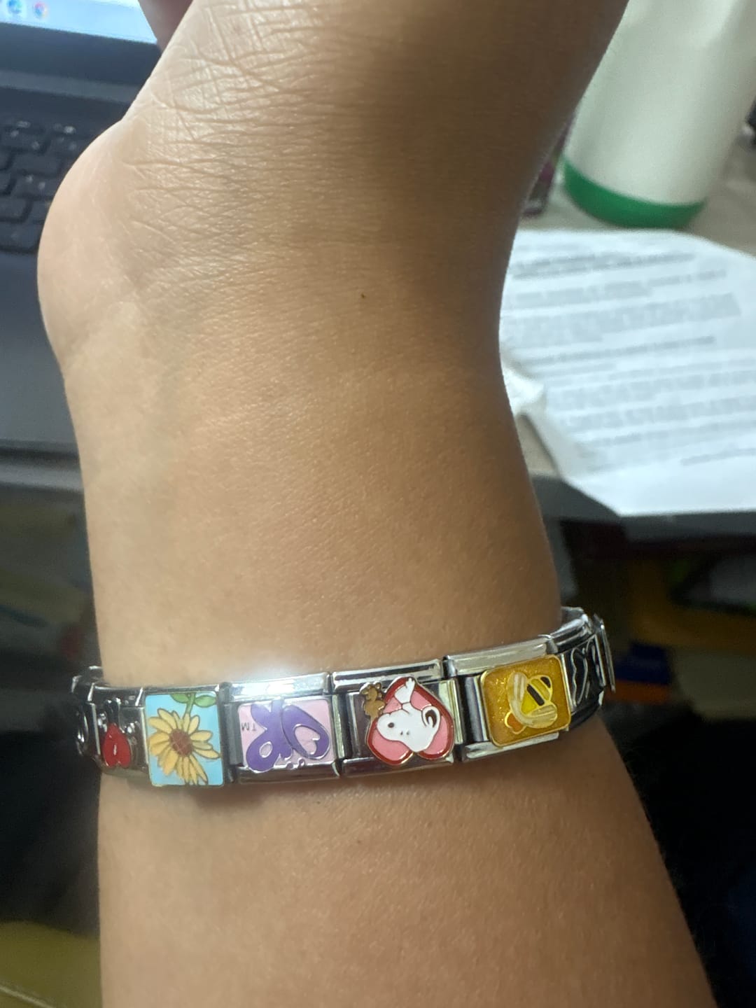 Customer photo review of Charm Snoopy Corazón