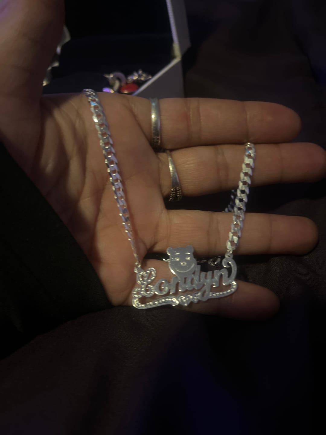 Customer photo review of Double Plated Nameplate Necklace "Bianca"
