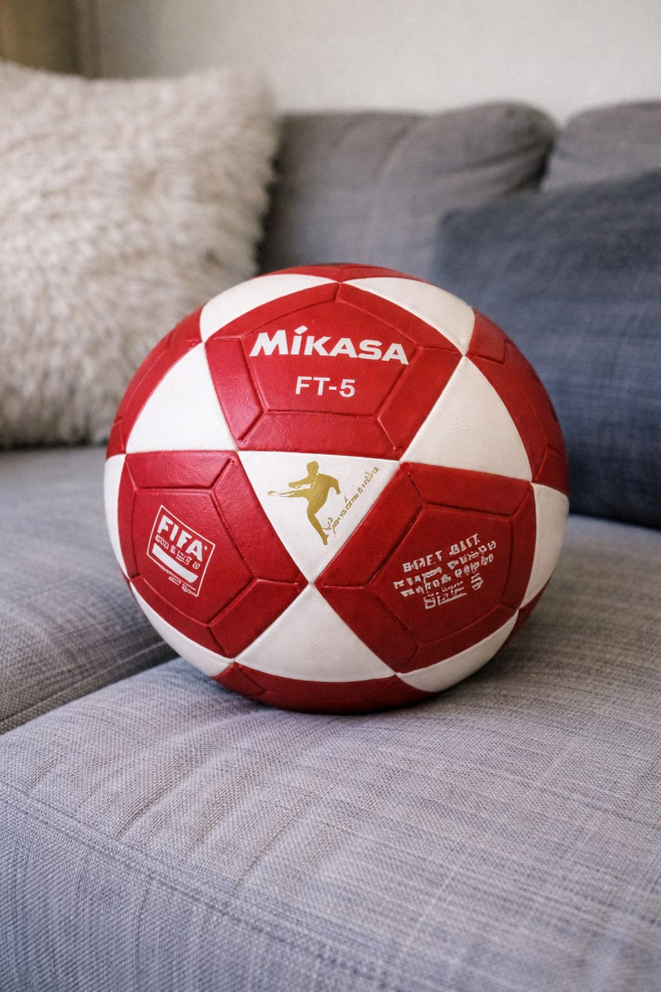 Customer photo review of כדור מיקאסה אדום לבן | Mikasa FT-5