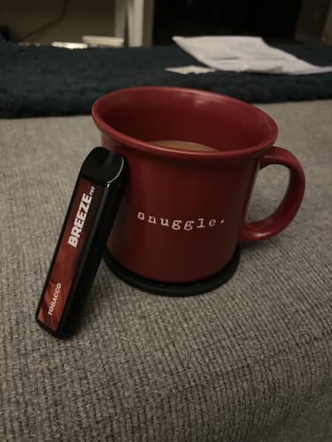 Customer photo review of Breeze Pro Disposable Vape