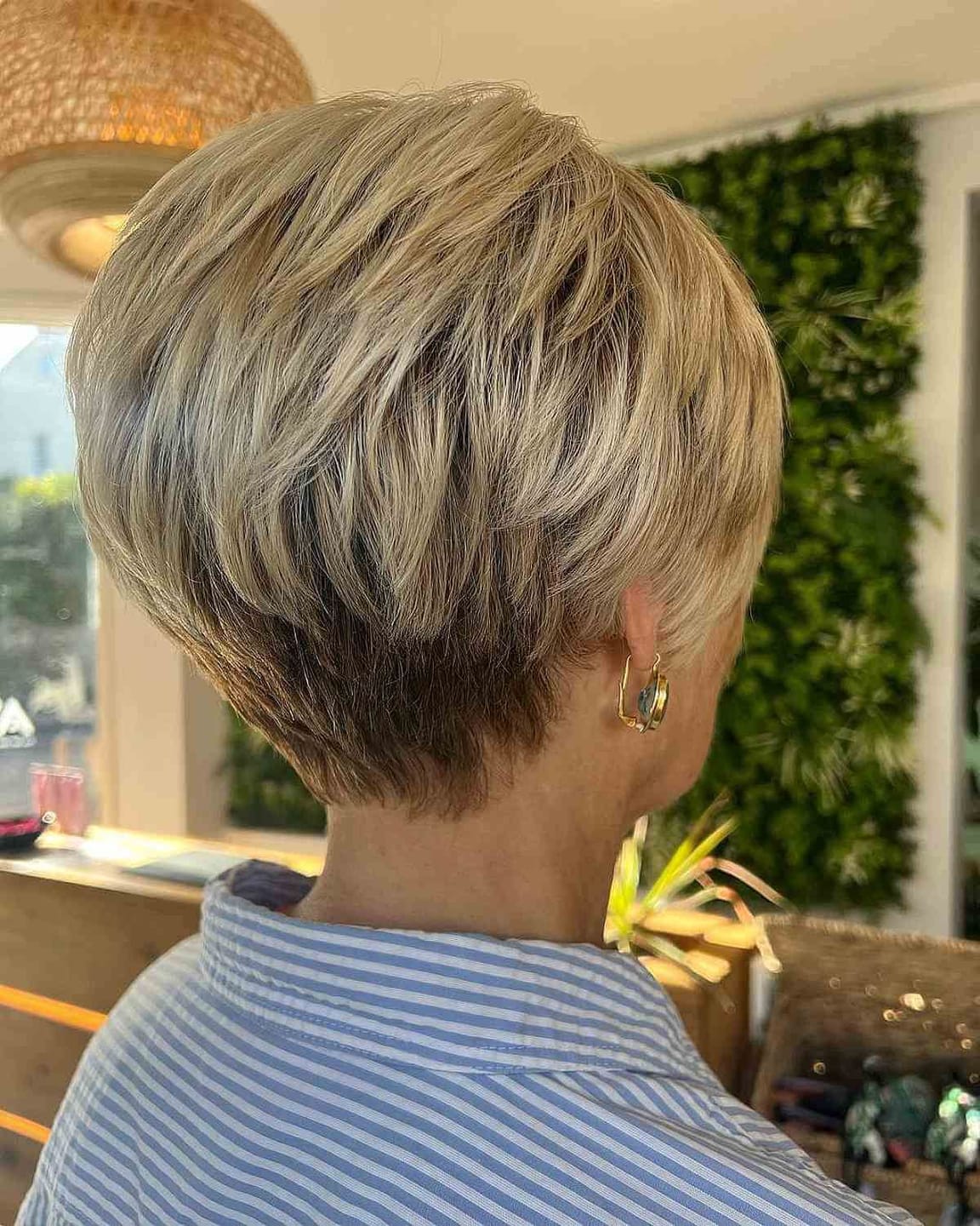 Customer photo review of 2025 Hot Sale Breathable & Natural Short Hair Topper For Women With Thinning Hair