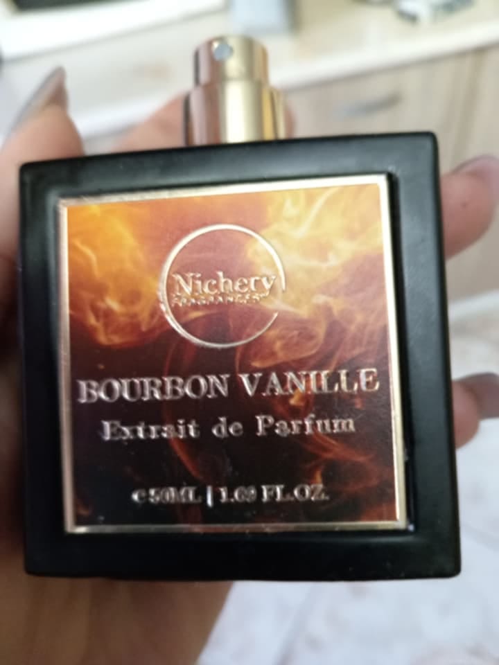 Customer photo review of Nichery Bourbon Vanille Extrait de Parfum - Unisex 50ml