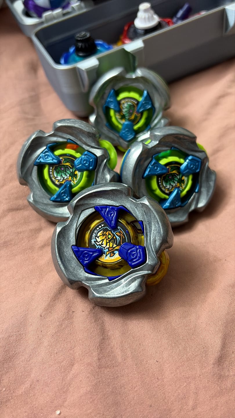 Customer photo review of [Pre-Order] Takara Tomy Beyblade X UX-18 Mummy Curse Random Booster