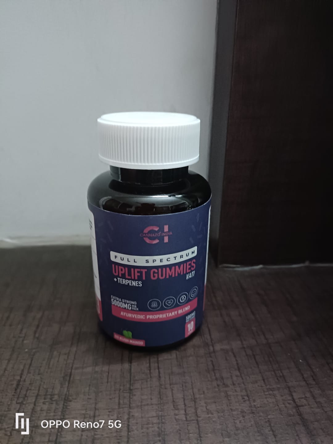 Customer photo review of Cannazo- Uplift Gummies (THC + CBD Oil Full Spectrum + Terpenes – 500mg)- OG Kush Mango Flavor
