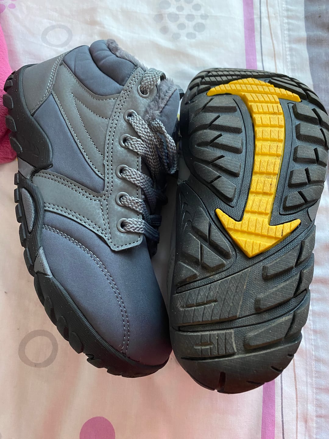 Customer photo review of Botas Barefoot trekking impermeables térmicas