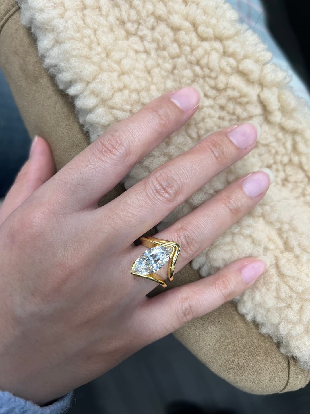 Customer photo review of S925 2PC 4.0Ct Marquise Cut Solitaire Engagement Ring with Design Wedding Band Bridal Ring Sets
