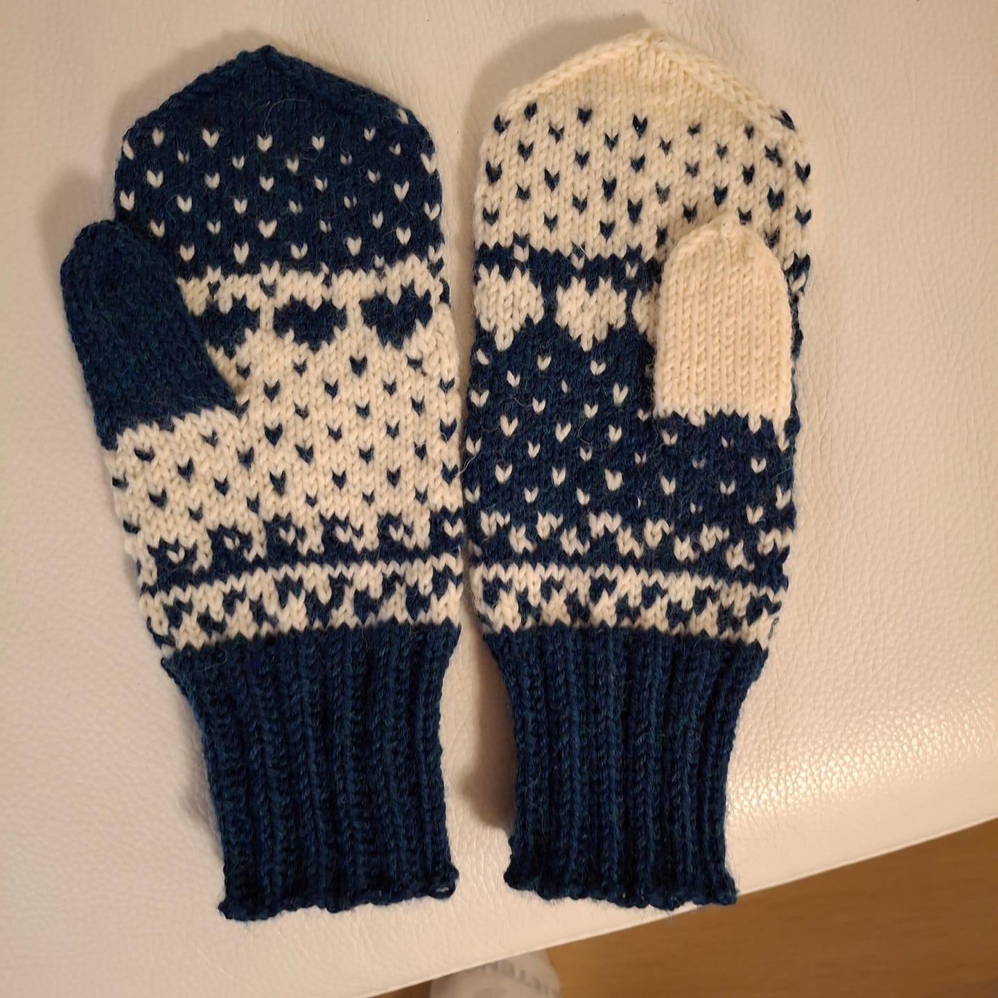 Customer photo review of Sydänsade - Lapaset - Neuleohje