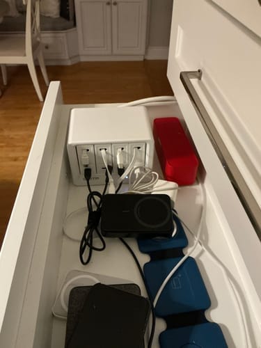 Customer photo review of Gitryin Desktop Charging Station 12-in-1 (40W Combo)