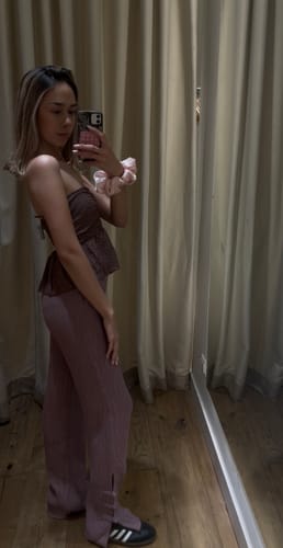 Customer photo review of Pantalón Abertura Botón Lateral Rose