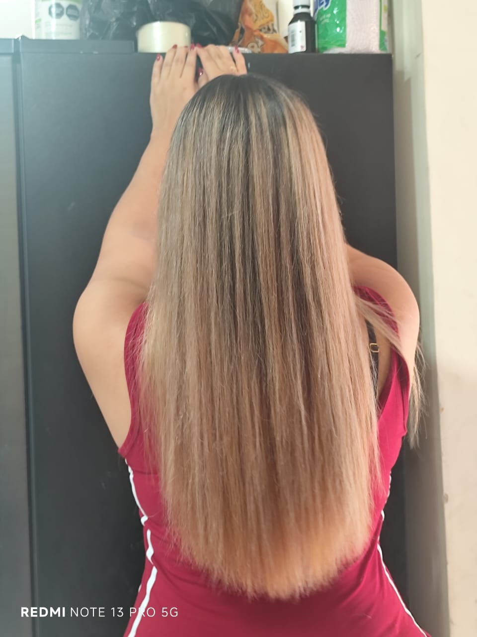 Customer photo review of 🔥 Caja Rosa de Reconstrucción Capilar y Anti-Frizz