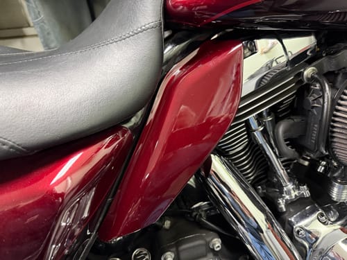 Customer photo review of HR3 Mysterious Red Sunglo Mid-Frame Air Deflectors For Harley Touring and Trike Models 09-24