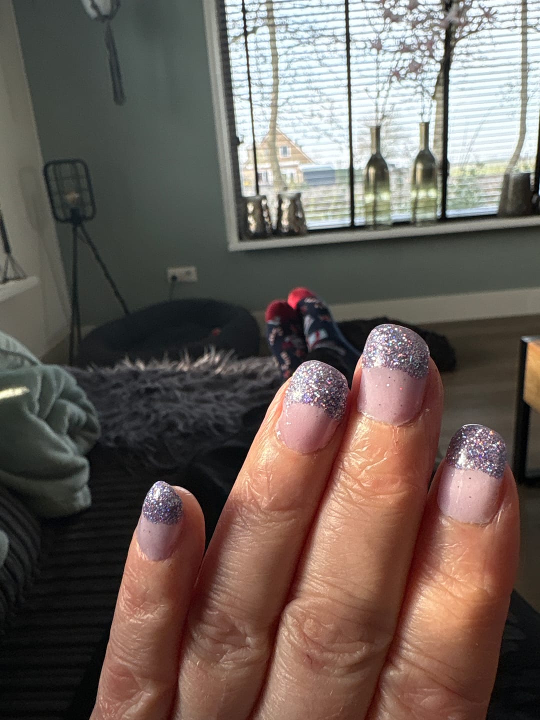 Customer photo review of Soft Lila Dipping Powder