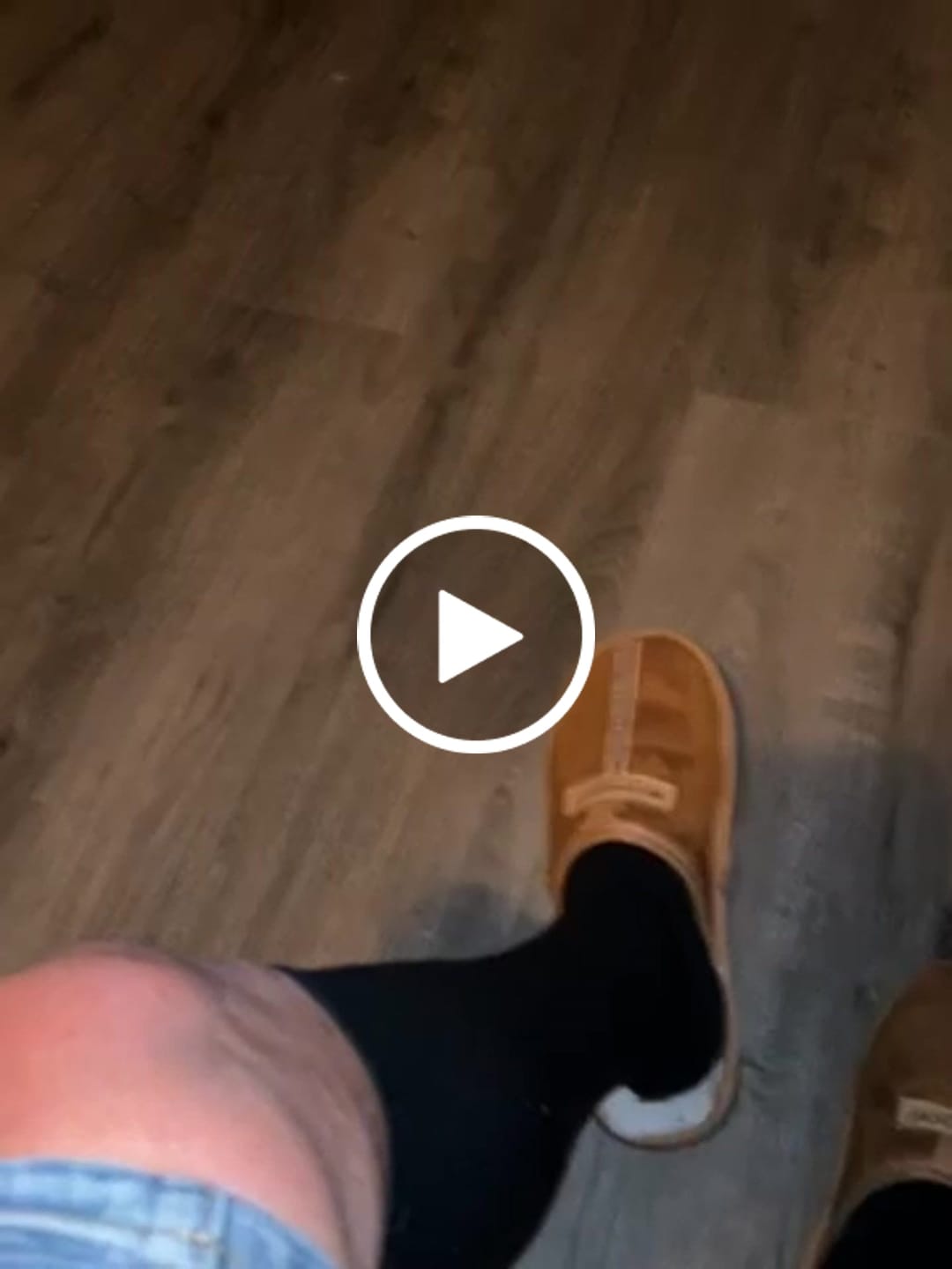 Customer video review of Essential Compression Socks Navy Blue