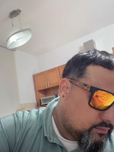 Customer photo review of Mis Raíces Orange