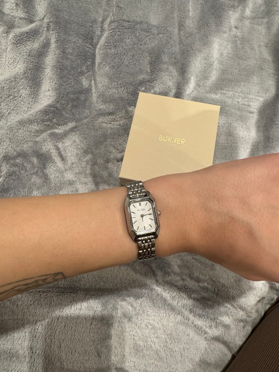Customer photo review of Isabell Petite Silver