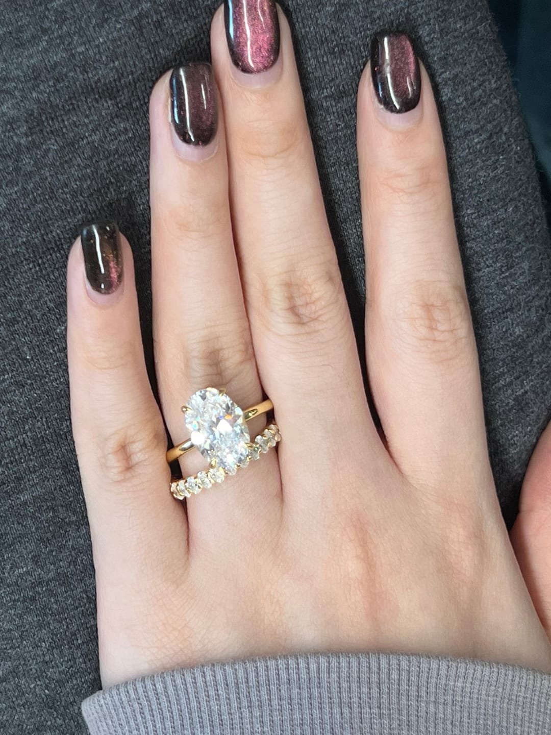 Customer photo review of S925 4.5Ct Luxury Oval Cut 2PC Wedding Ring Set In Sterling Silver Stackable Rings For Everyday Wear
