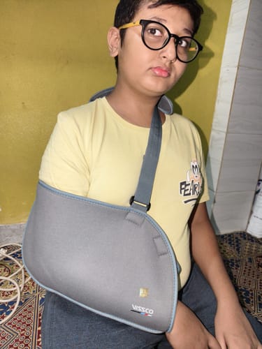 Customer photo review of Arm Pouch Sling (Moderate Support)| Provides Support to the Shoulder & Arm (Grey)