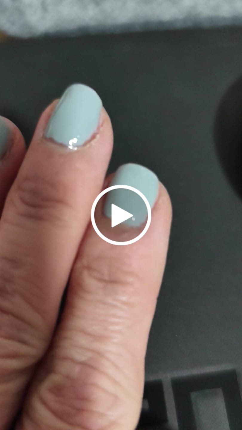 Customer video review of Peel-off Gel Top Coat (by Light Lacquer)