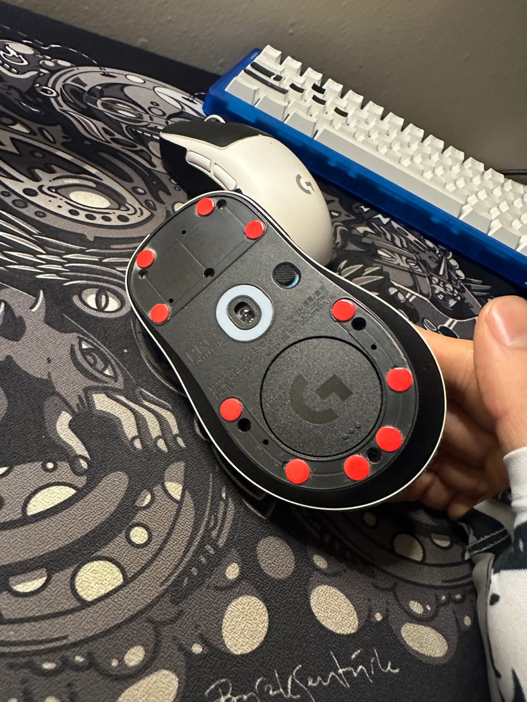 Customer photo review of X-Raypad Obsidian Mouse Skates