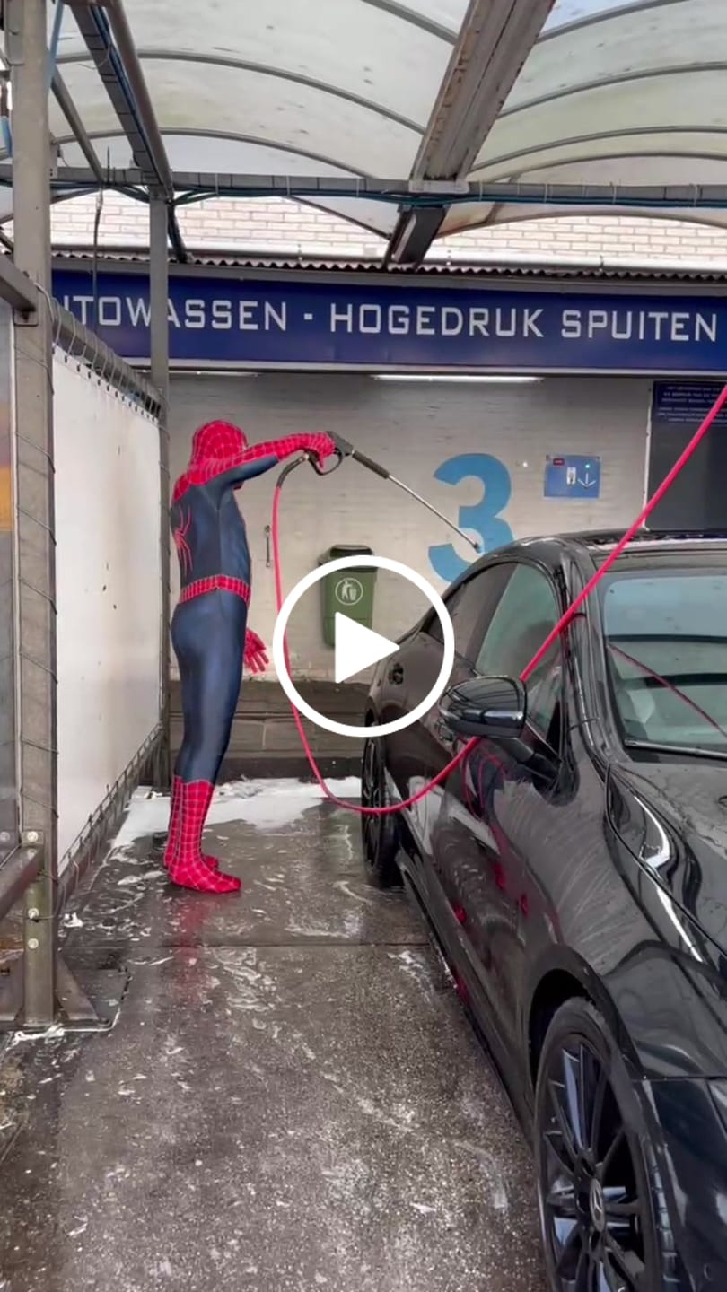 Customer video review of Tailor made!  Tobey Maguire Spider-Man Life Size Wearable Costume