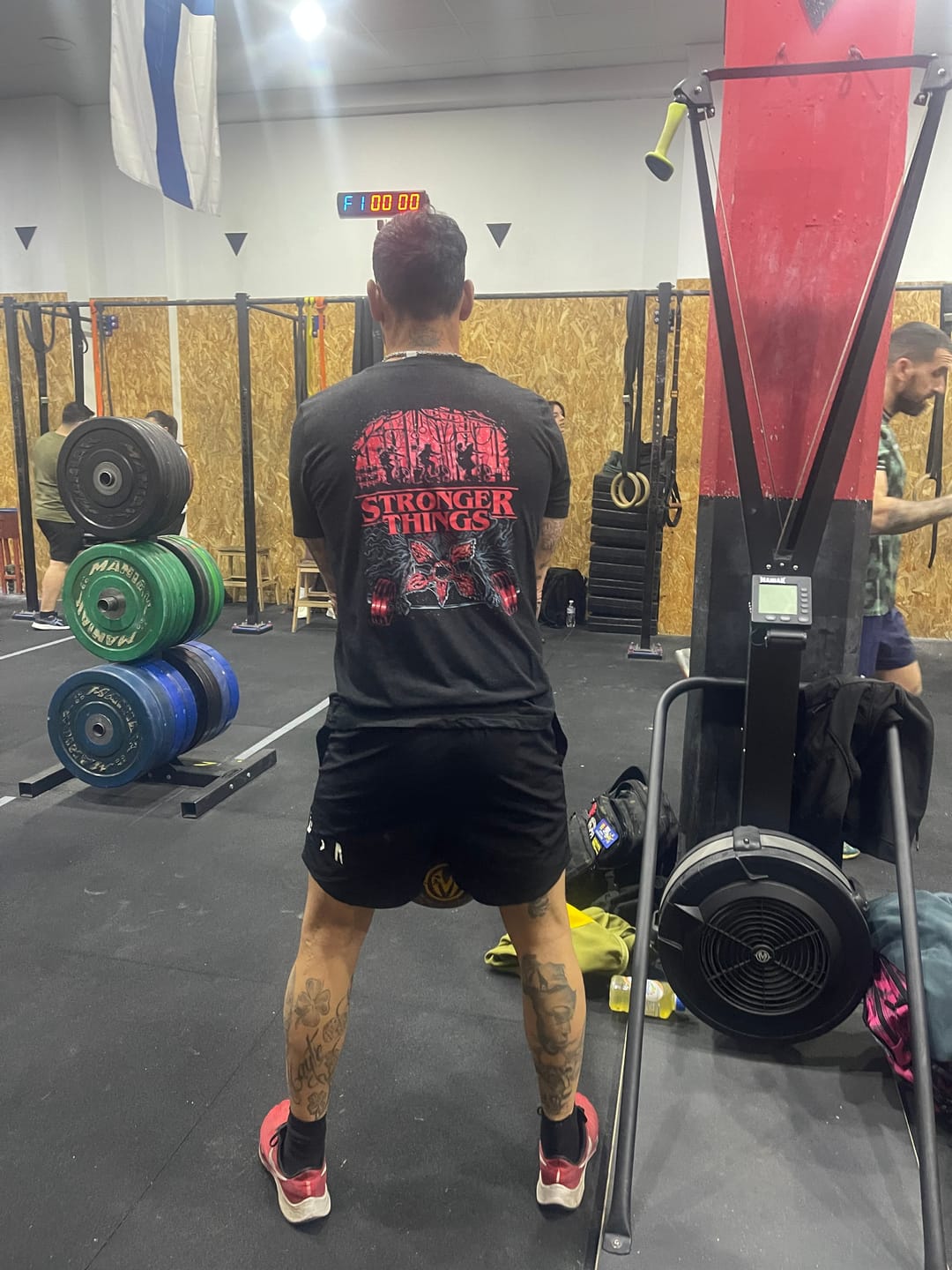 Customer photo review of STRONGER THINGS - UNISEX