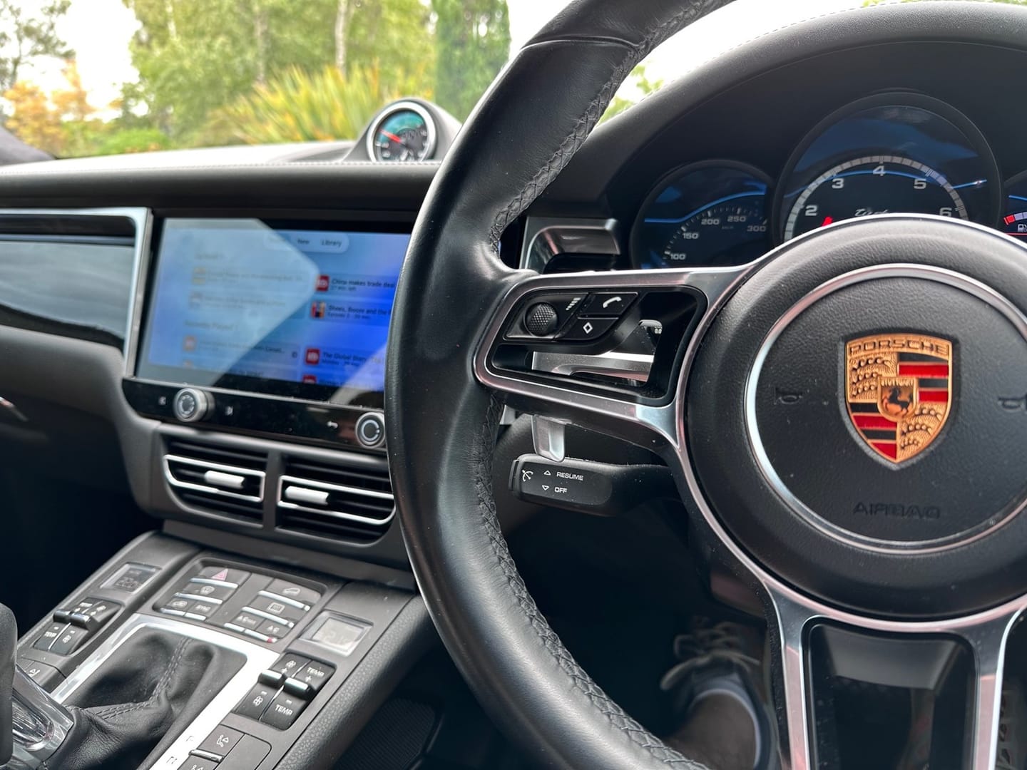 Additional customer media