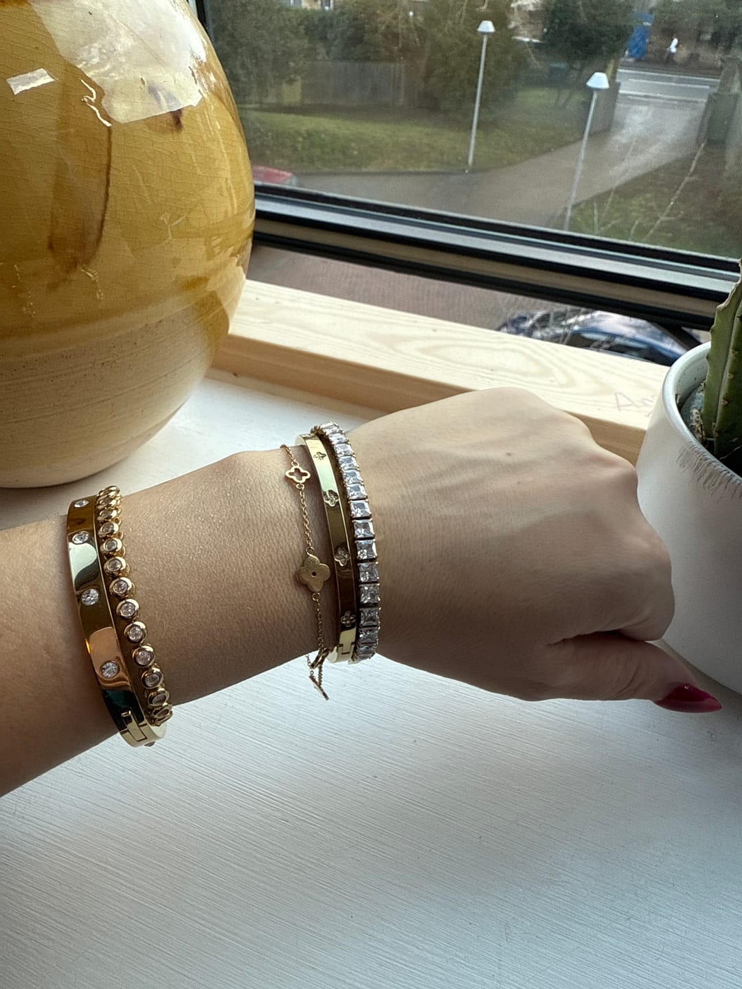 Customer photo review of Clover Bangle Slim