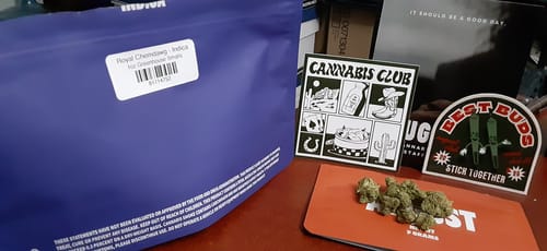 Customer photo review of 1oz Greenhouse Smalls