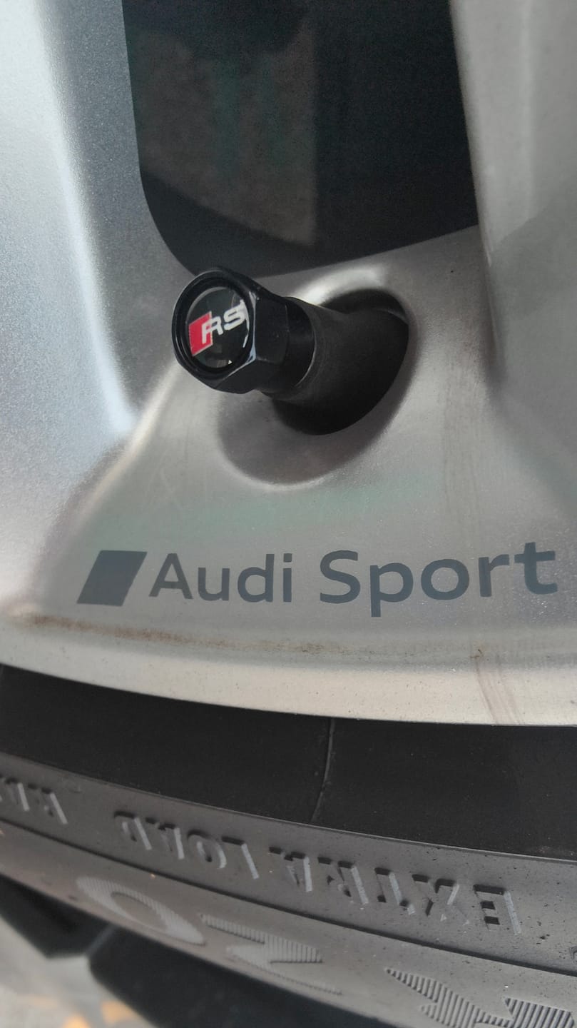 Customer photo review of AUDI RS VALVE CAP SET