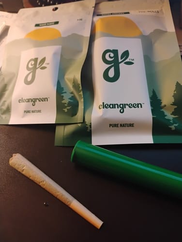 Customer photo review of Royal Cherry Pre Roll 1 Gram - 6 ct.