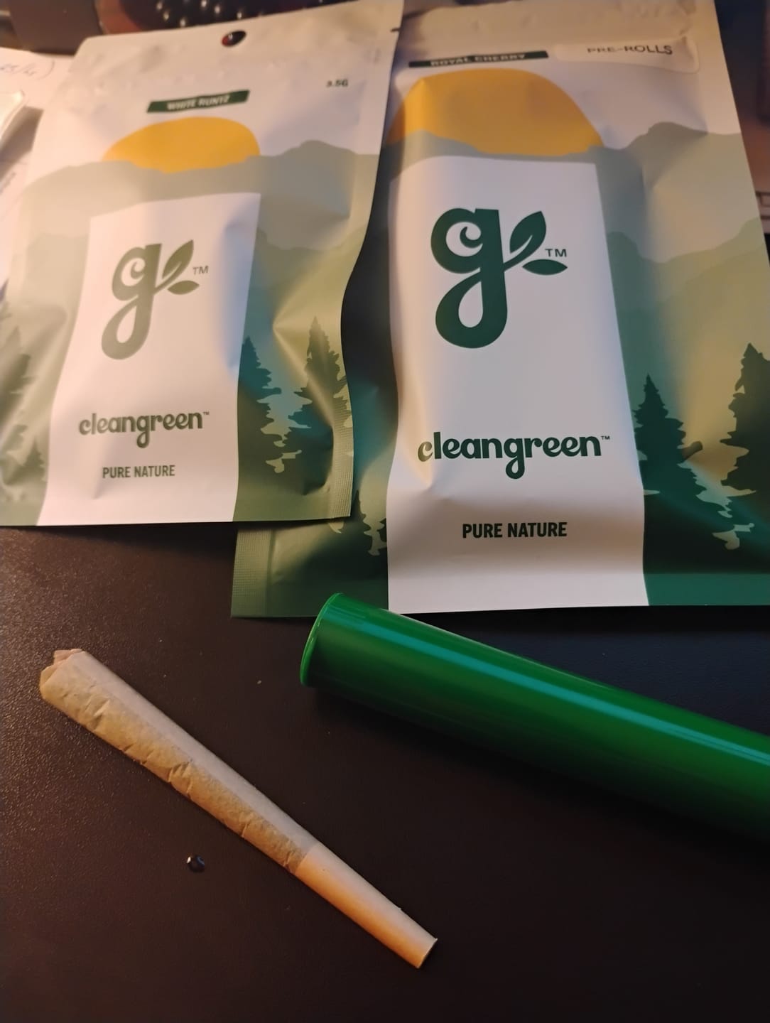 Customer photo review of Blue Dream Pre Roll 1 Gram - 6ct.