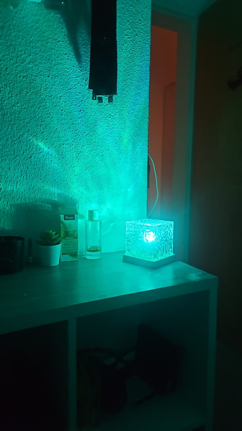 Customer photo review of Lampe Boréale – Transformez votre intérieur en ciel étoilé