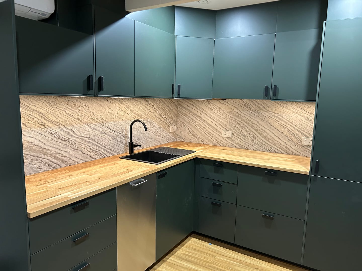 Customer photo review of Arctic Storm | 2700 x 605 mm